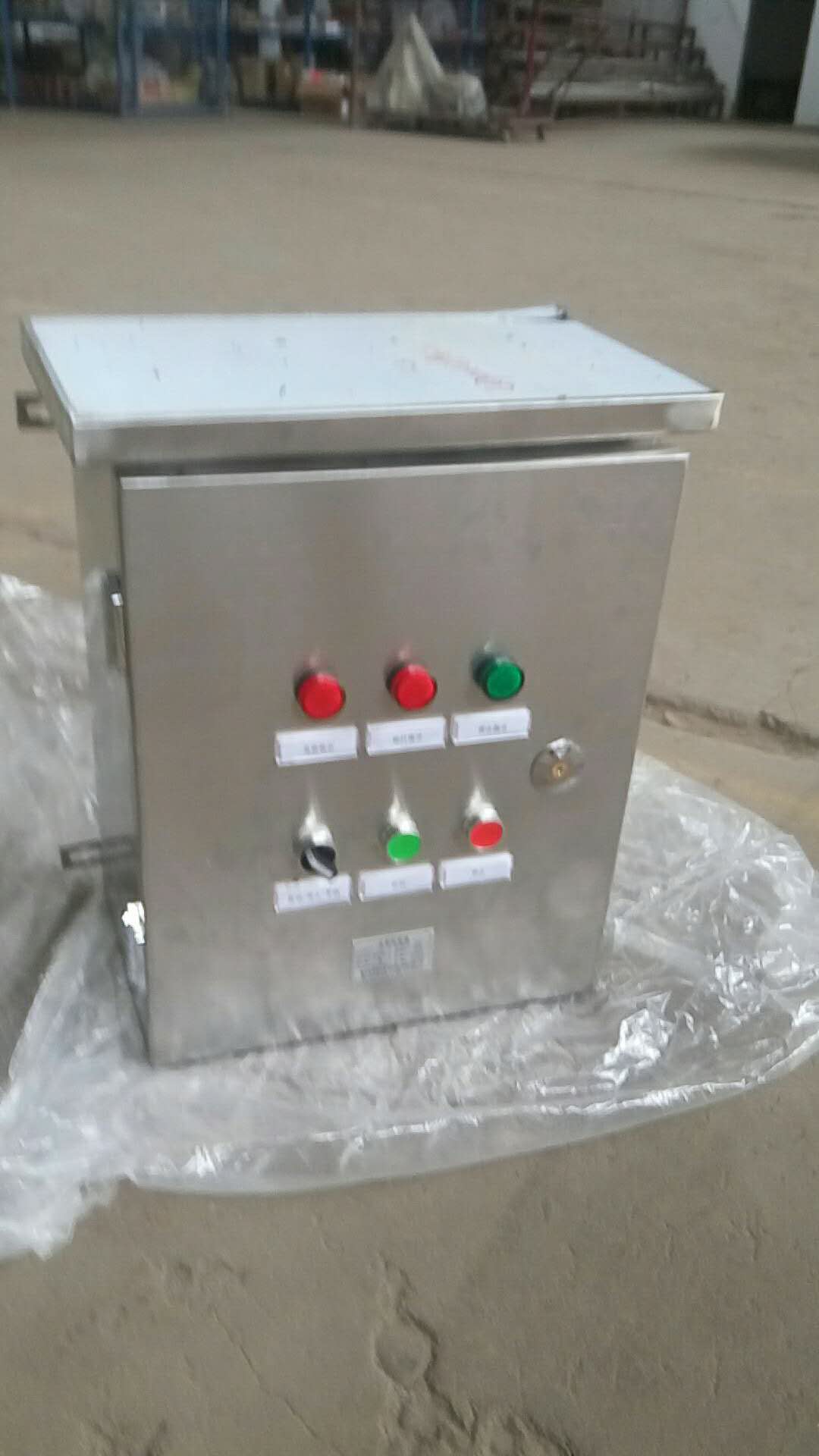 JXF系列水泵起动水阻柜机旁不锈钢控制箱